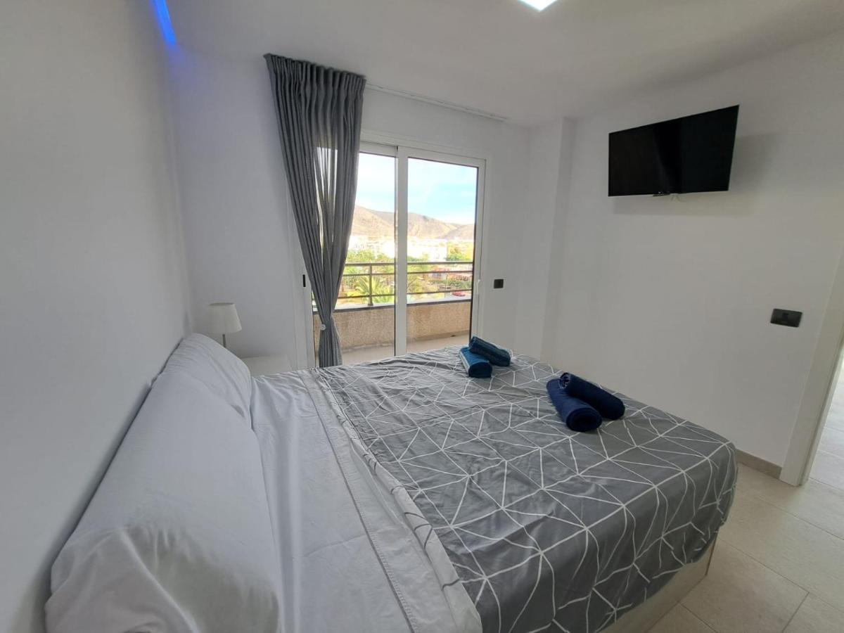Newly Reformed 2 Bedroom Apartment In The Center Of Los Cristianos Los Cristianos  Exteriör bild
