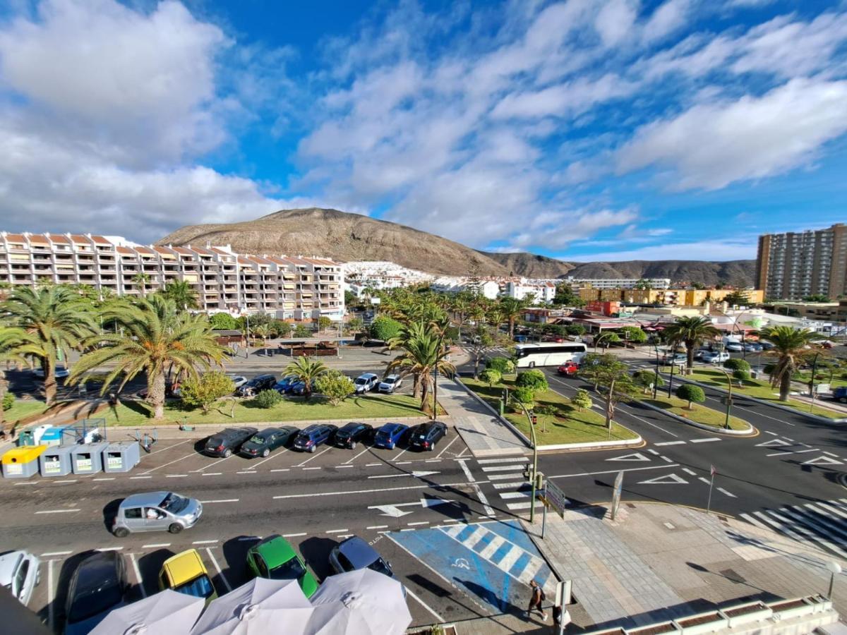 Newly Reformed 2 Bedroom Apartment In The Center Of Los Cristianos Los Cristianos  Exteriör bild