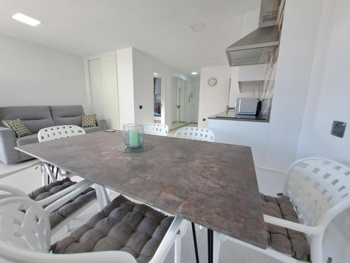 Newly Reformed 2 Bedroom Apartment In The Center Of Los Cristianos Los Cristianos  Exteriör bild